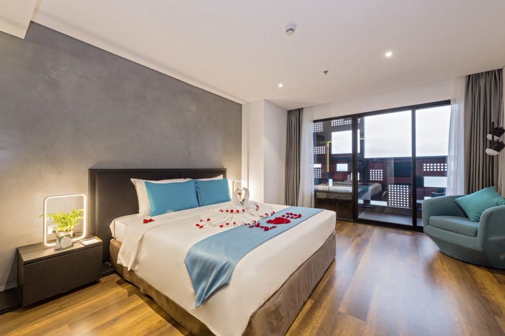 Executive Suite OV, The Code Hotel & Spa Da Nang 4*