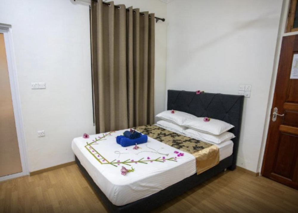 Deluxe, iHaven Thulusdhoo 