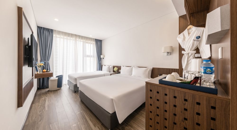 Premier TRPL, Mangata Beachfront Hotel 4*