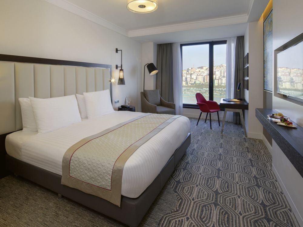 Deluxe Room, Movenpick Hotel Istanbul Golden Horn 5*