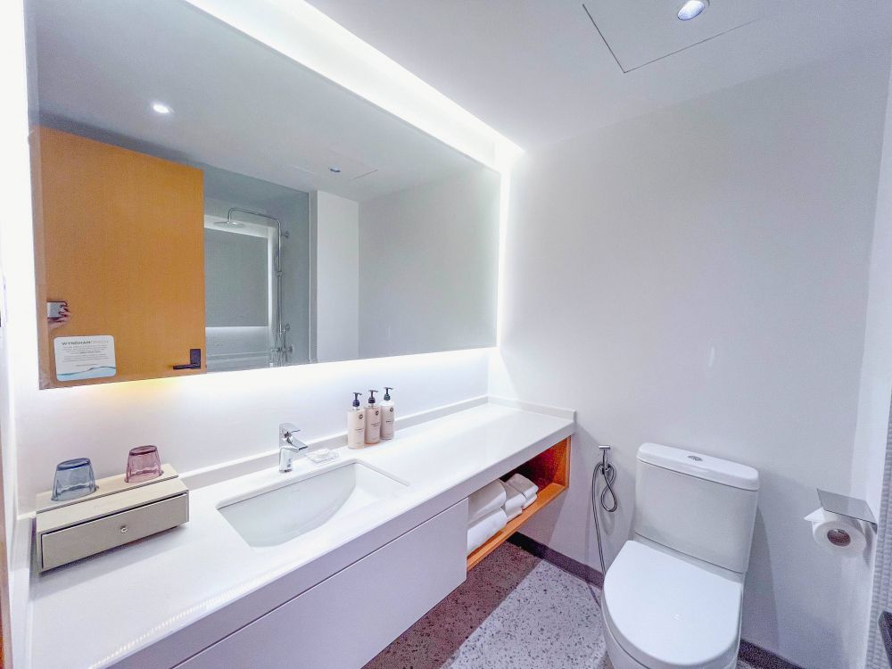 Superior Room, Wyndham Garden Phuket Kamala 5*