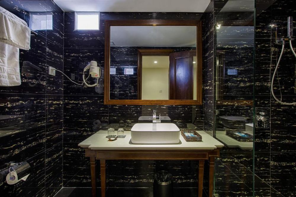 Superior, Adaline Hotel and Suite 4*