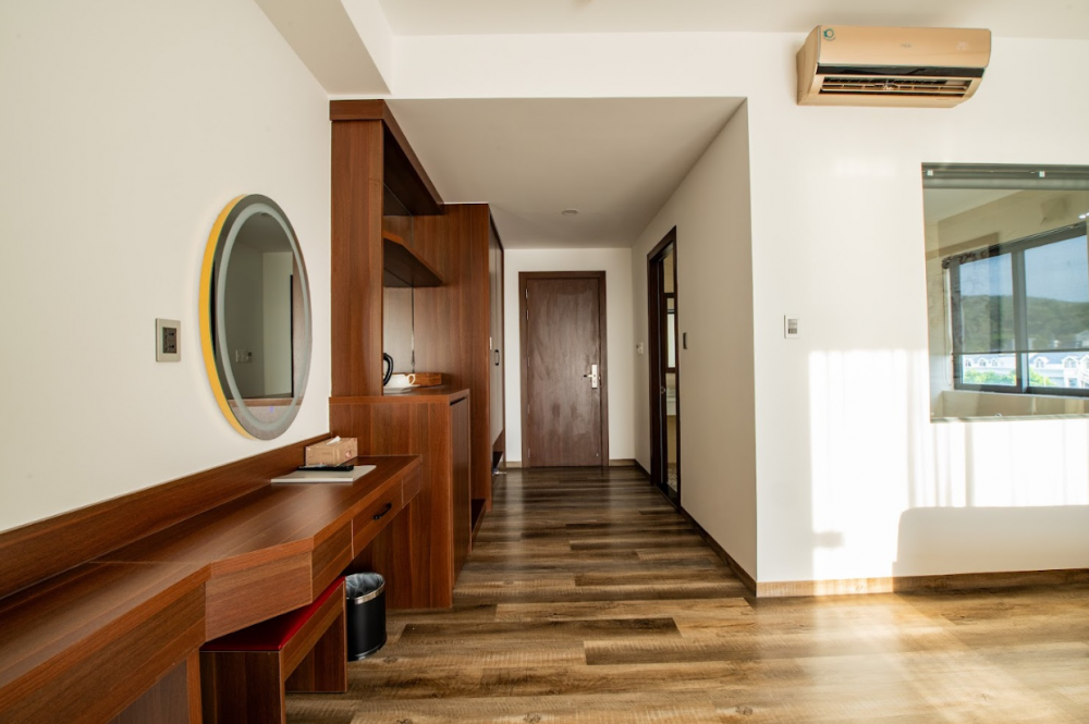 Studio VIP, Levan 3*