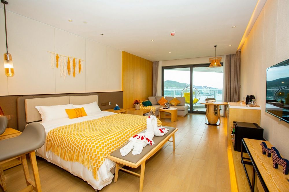 Shanghaitian Cheng Sea View king Room, Tiancheng Central Coast Seaview Hotel Sanya 5*