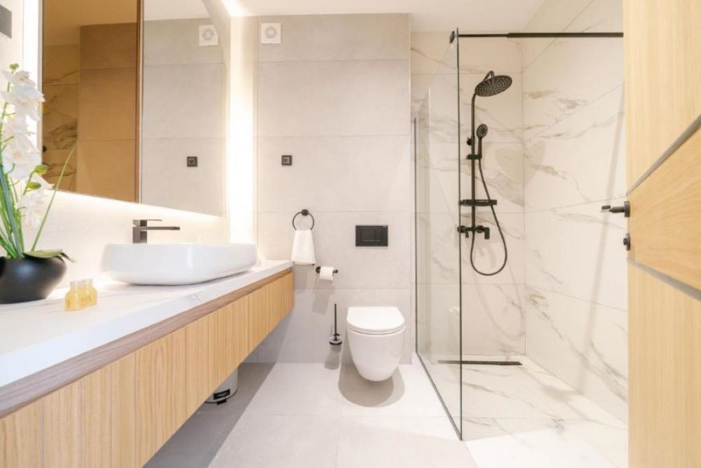 Deluxe Double Sea View (Block B), Millennium 4*