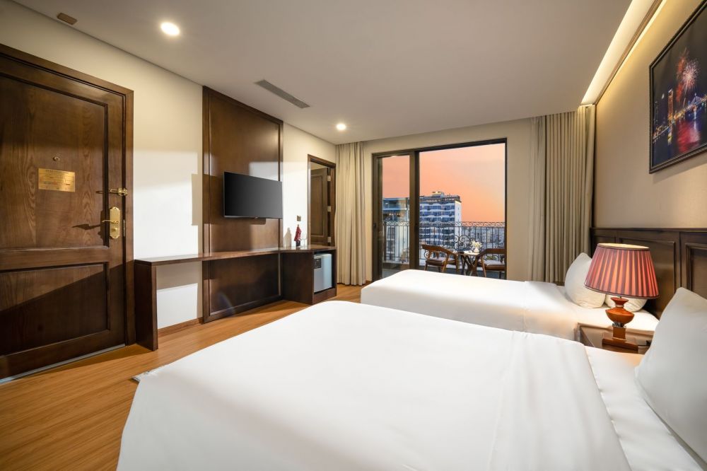 Deluxe Double/Twin City View, Golden Lotus Hotel Da Nang 4*