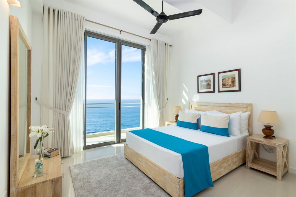 Three Bedroom Partial/Direct SV (Penthouse Partial/Direct SV), Ocean Front Condominium - Galle 4*