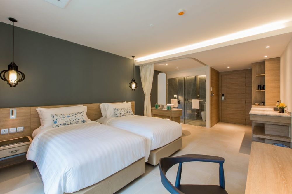 Deluxe, Fusion Suites Phuket Patong (ex. Mai House Patong Hill) 5*