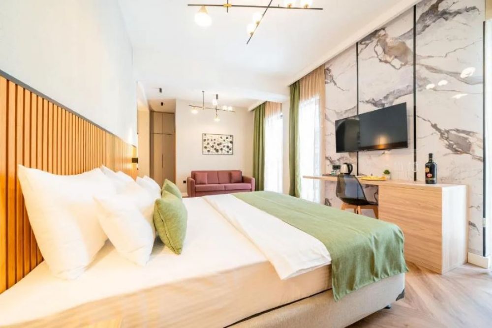 Family Room (Block B), Millennium 4*