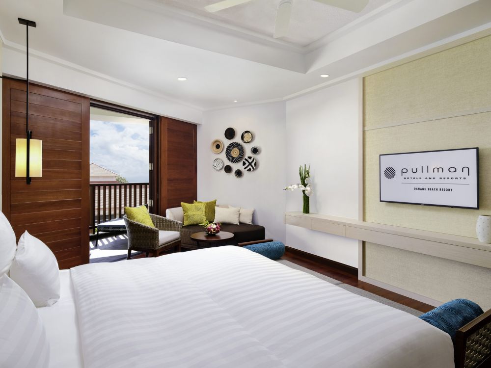 Deluxe/Deluxe Bay View, Pullman Danang Beach Resort 5*