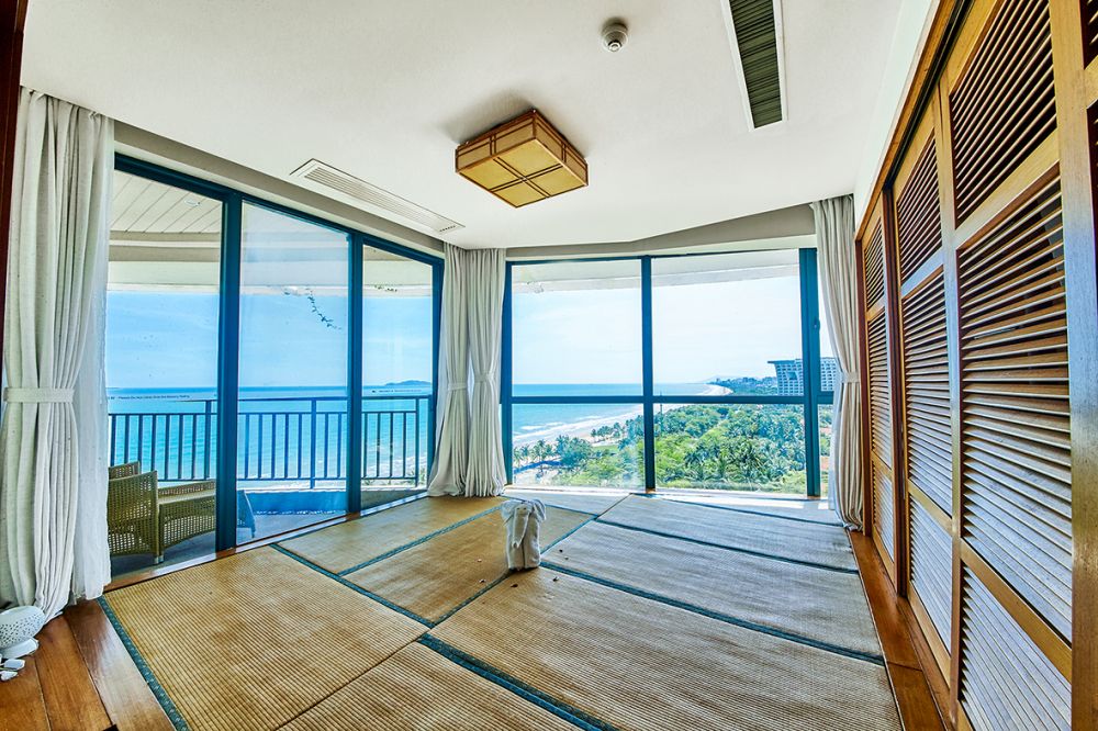 Panoramic Ocean View Loft, Ocean Sonic Resort Sanya 5*