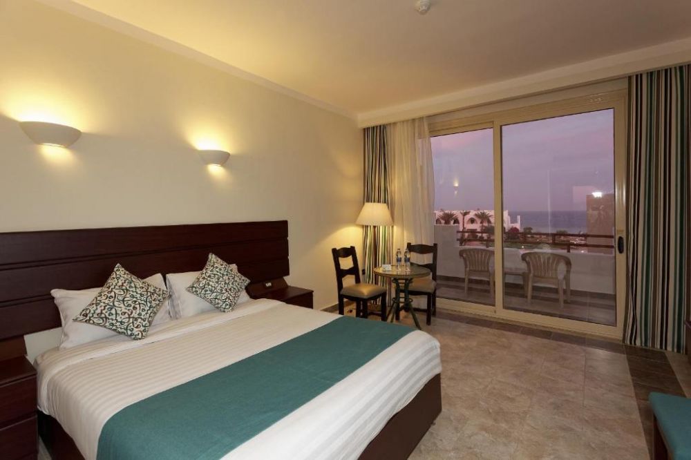 Comfort, Three Corners Equinox Beach Resort 4*