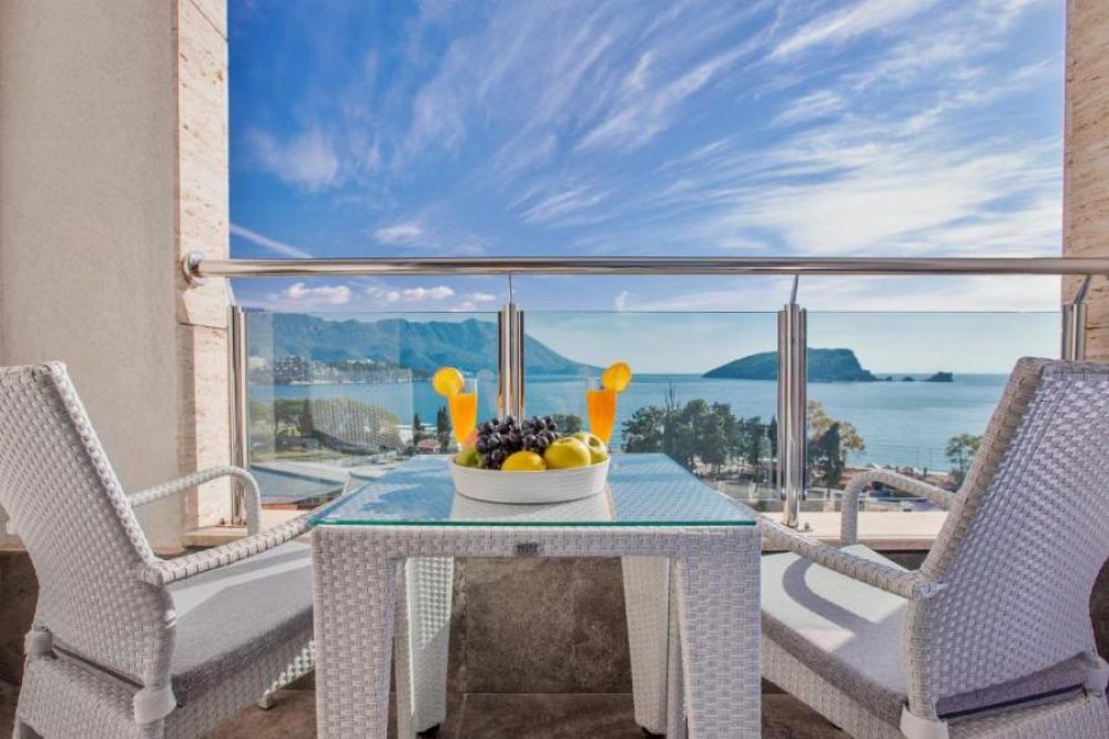 Standard Sea View, Bracera 4*