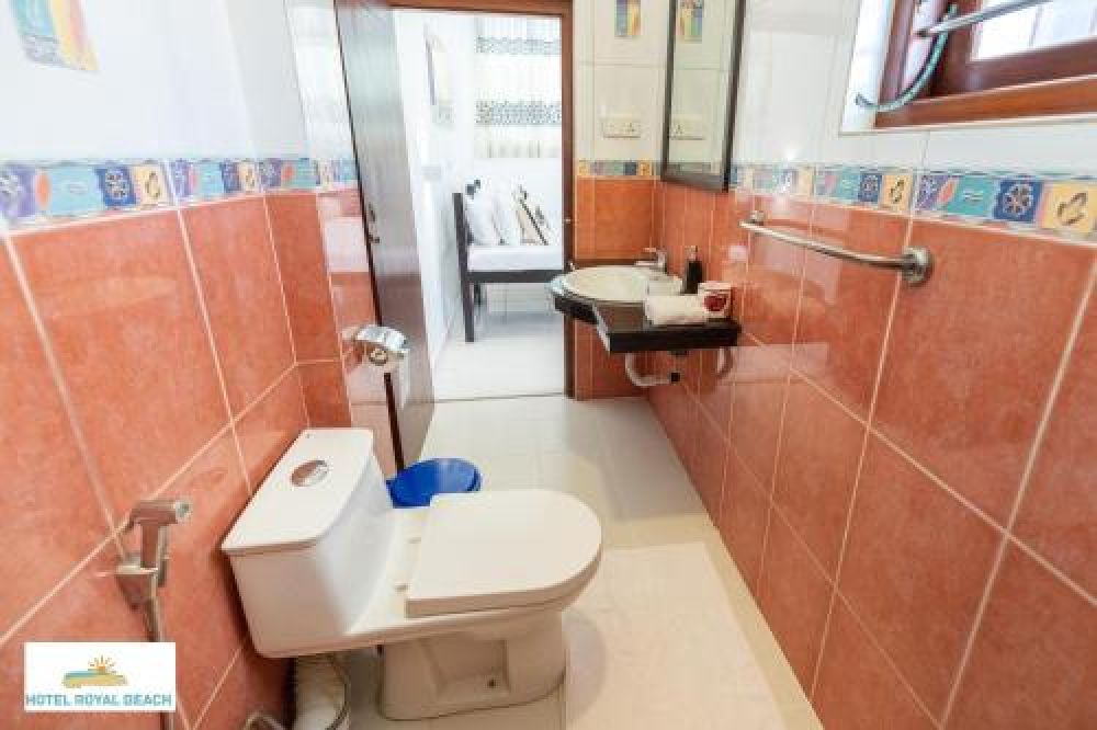 The Penthouse, Royal Beach Hotel & Restaurant 2*