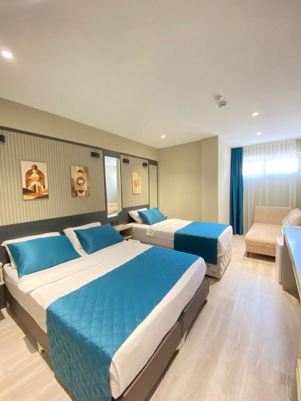 Family Room with/without balcony, Sky Luxe 3*
