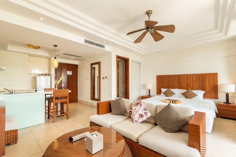 Suite Mountain View With Kitchen, Aegean Suites Sanya Yalong Bay Resort 5*