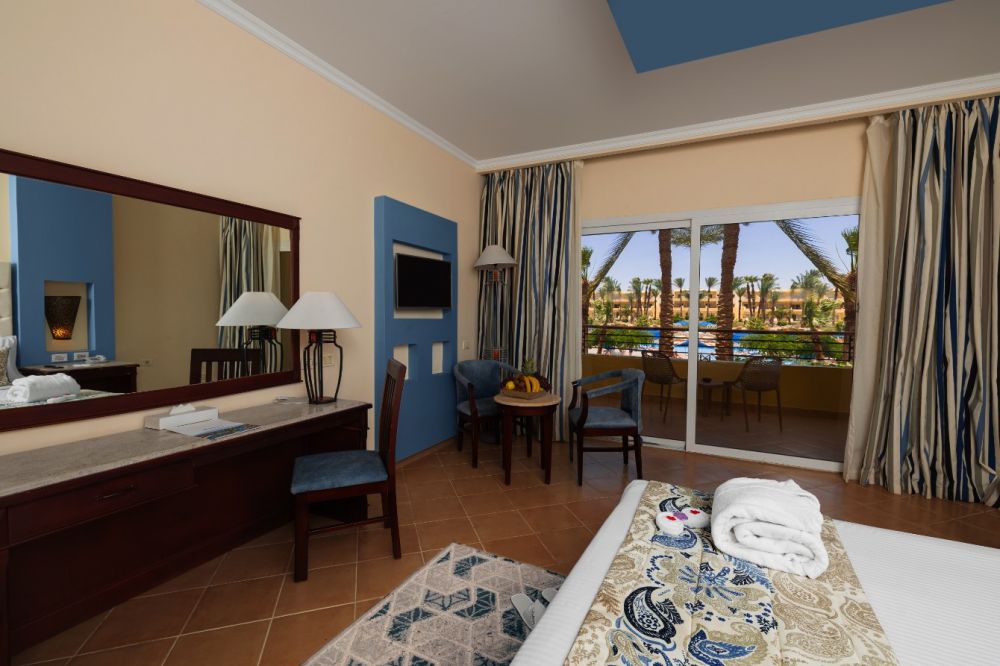 Superior Room GV/PV/SV, Amwaj Oyoun Resort & Spa Sharm El Sheikh 5*