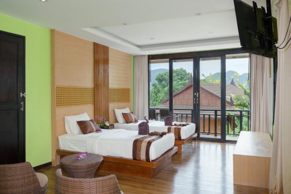 Superior Room, Phi Phi Long Beach Resort & Villa 3*