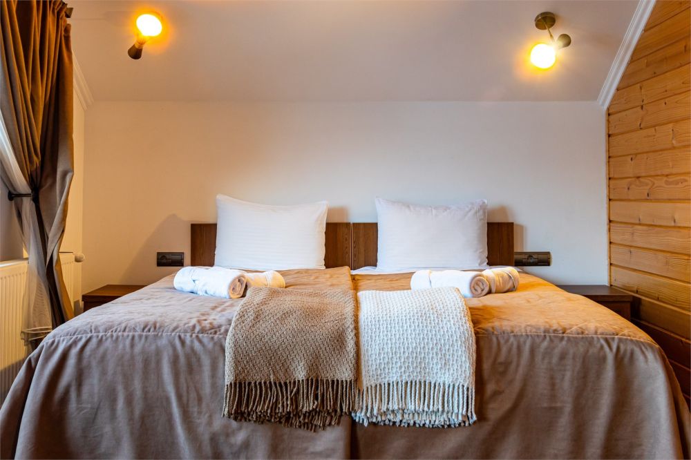 Люкс 4-местный, Князів Двір 3*