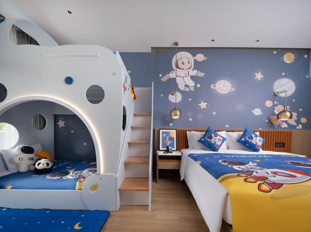 Executive ocean bunk beds Pool Child Room, Novotel Sanya Bay Yatai 5*