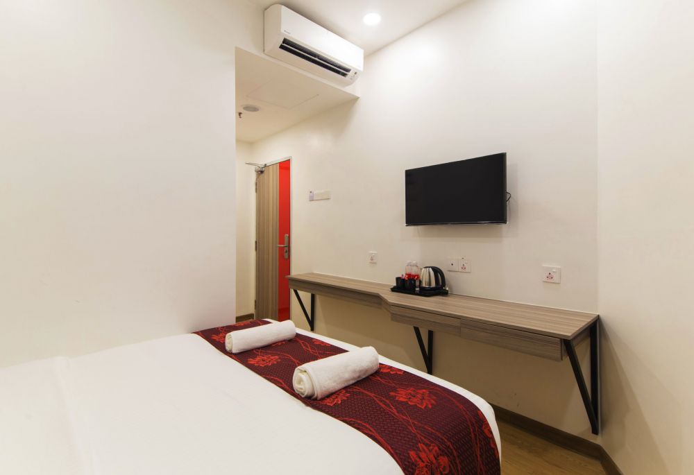 Standard Queen Room (Non-window), Signature International Hotel China Town 3*