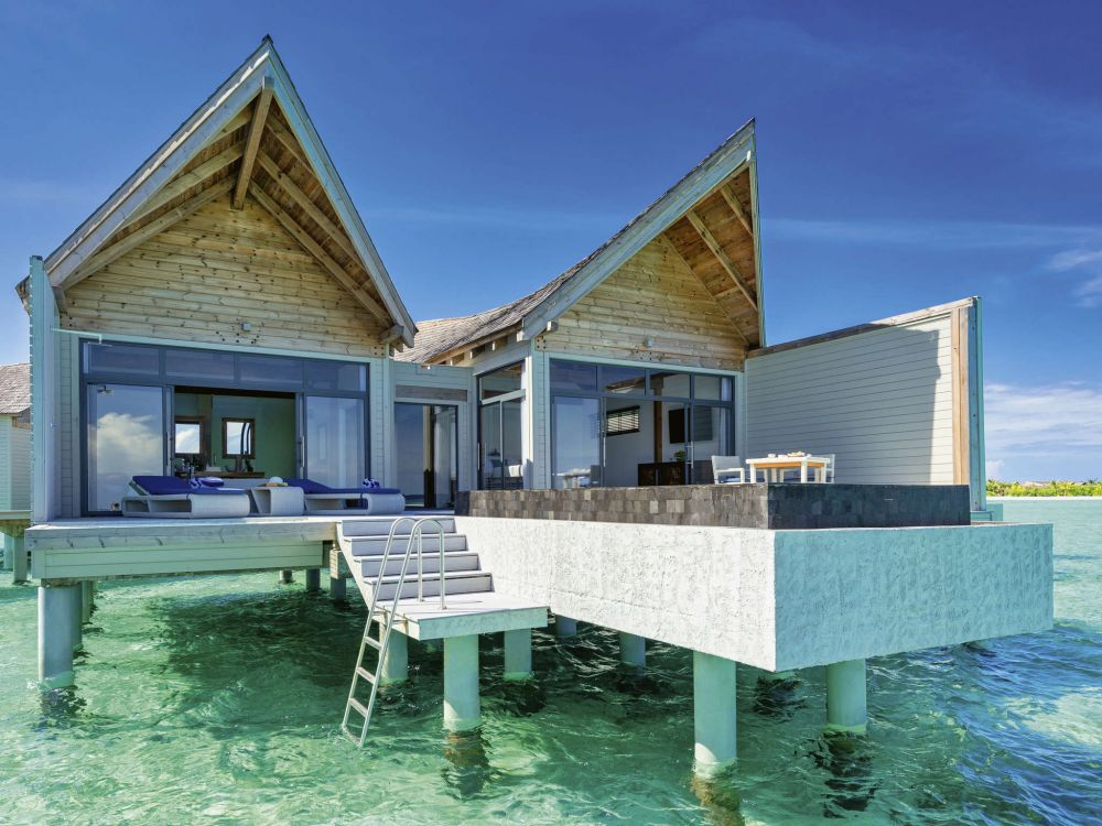 Overwater Pool Villa Sunrise, Kuredhivaru Resort and Spa (ex.Movenpick Resort Kuredhivaru) 5*