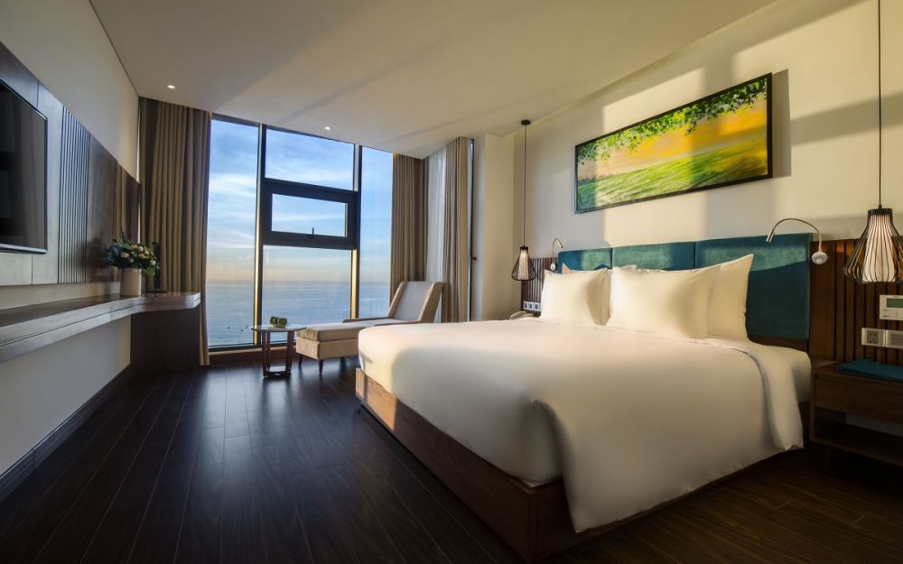 Beachfront Premier Deluxe, Maximilan Da Nang Beach 4*