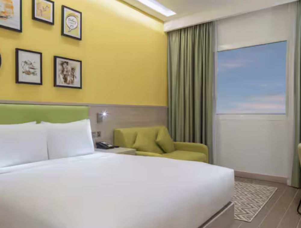 Queen/ King Room with Sofa Bed, Hampton by Hilton Doha Old Town 3*