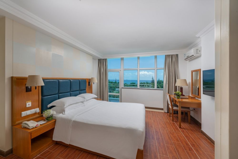 Superior Suite, Sanya Huayuan Hot Spring Seaview 4*