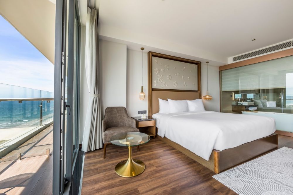 Deluxe King/Twin, KOI Resort & Residence Da Nang 5*