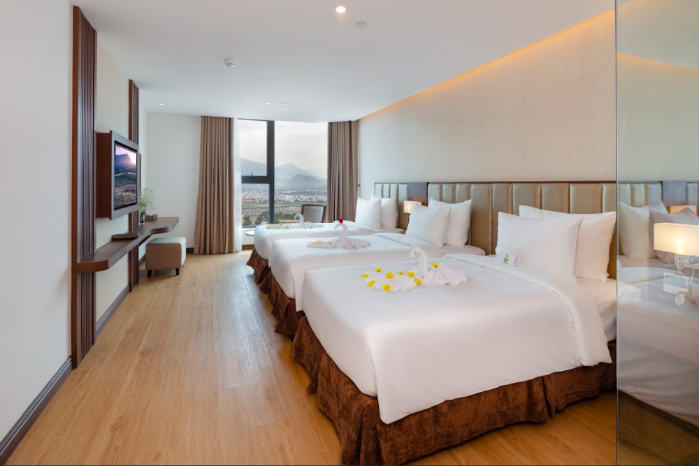 Deluxe Partial SV, Regalia Gold Hotel Nha Trang 5*