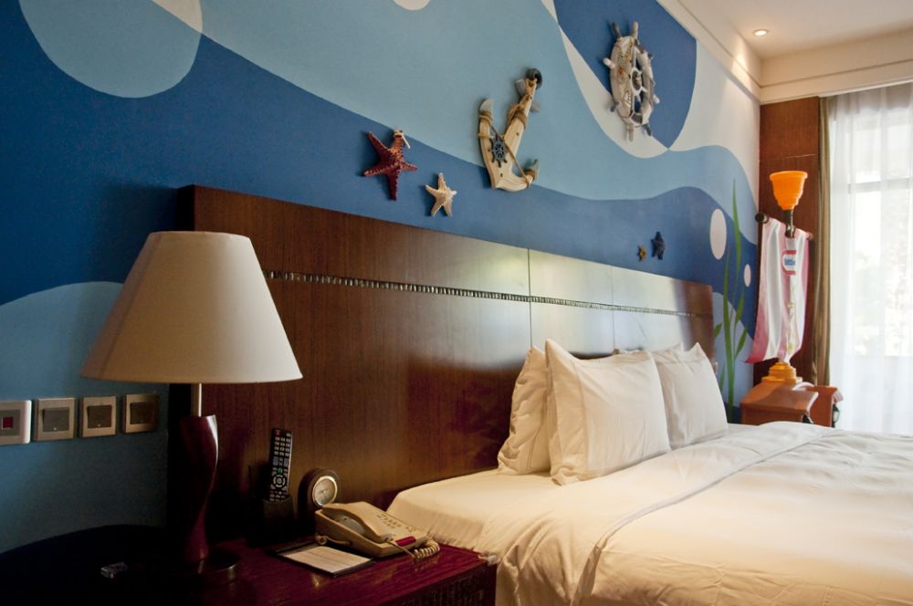 Deluxe Family Room with children's pool, Grand Metropark Resort Sanya 5*