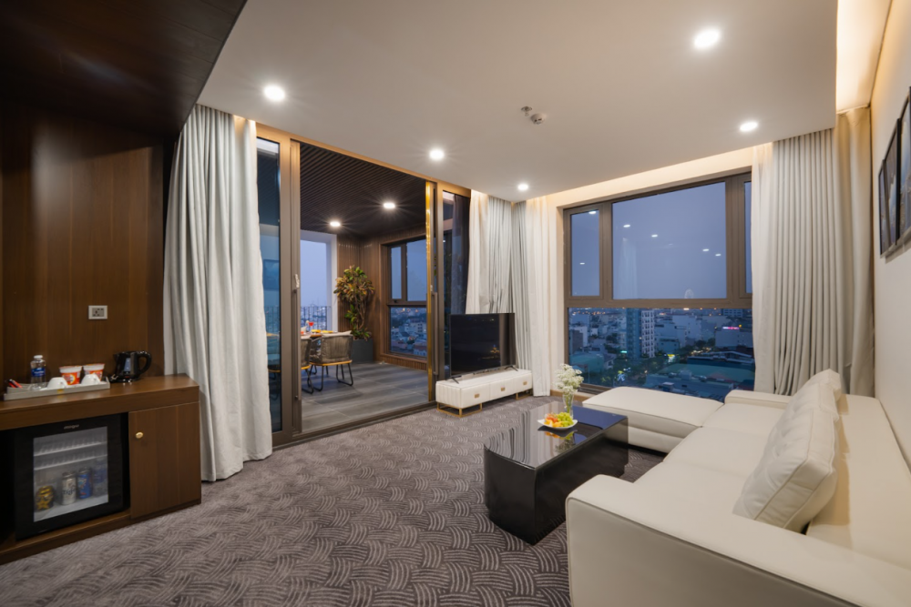 Presidential Suite, Golden Lotus Grand Hotel 4*