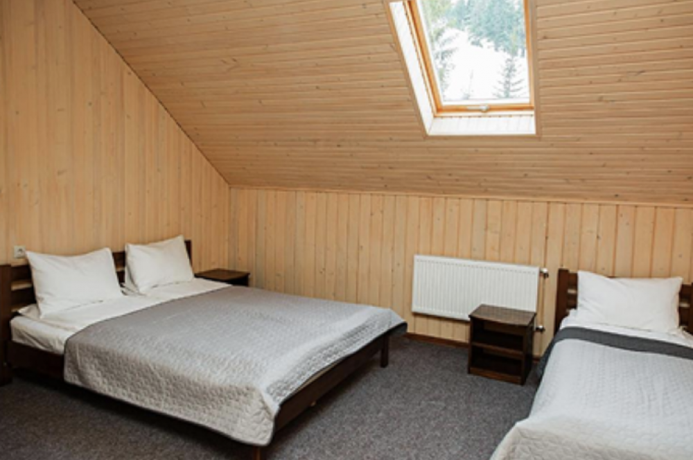 Трехместный 