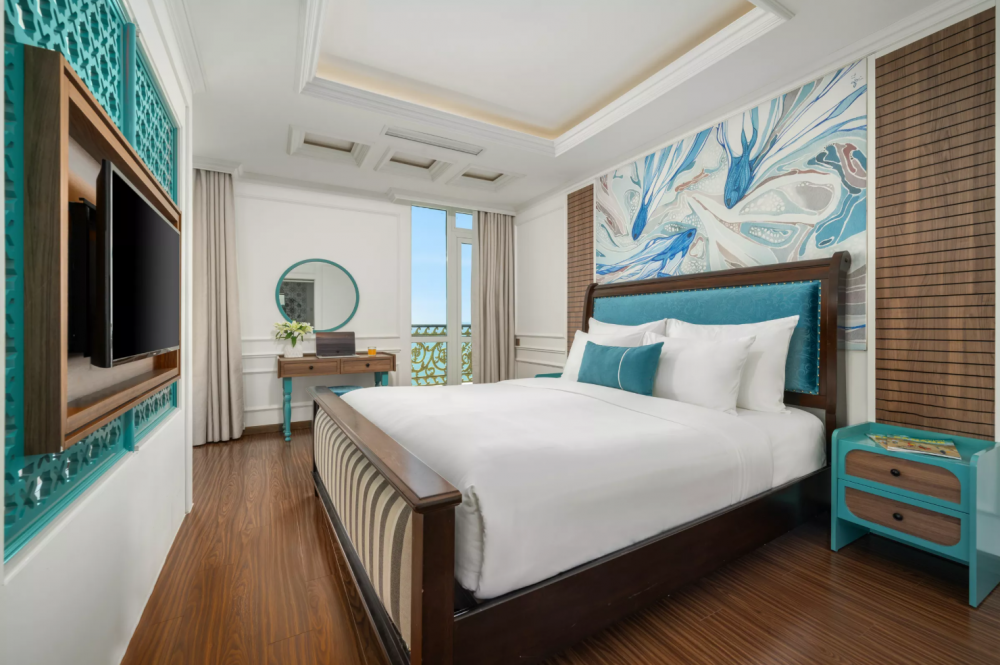 Executive Suite Ocean View with Balcony, Paracel Beach Hotel 4*