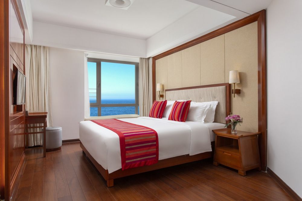 180-degree Super OV two-bedroom Suite, Seacube Resort 4*