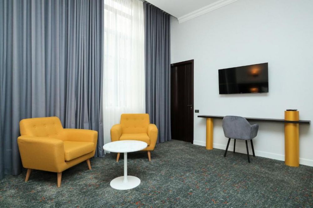 Suite, Pine Astoria Tbilisi 5*