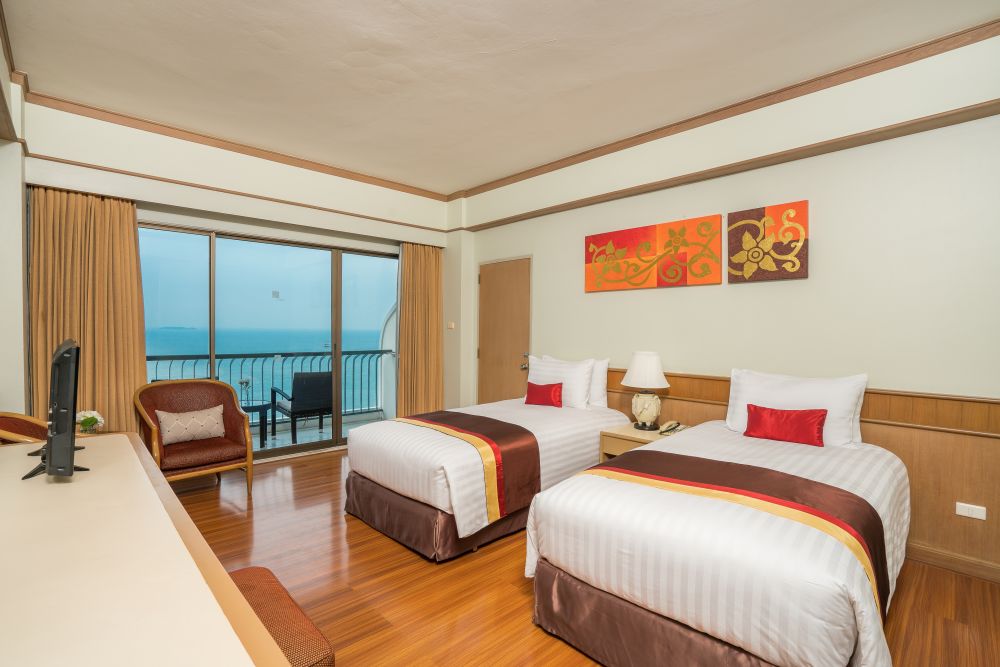 Superior Family/Superior Family Seaview (Grand Wing), Cosy Beach Hotel 3+