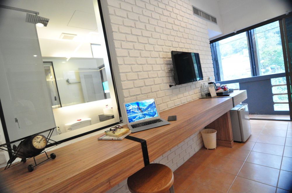Grand Deluxe Double with  Balcony, Forty Winks Phuket 4*