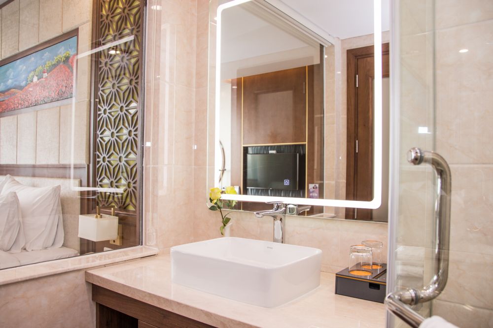 Deluxe Double & Twin - Partial Ocean View, Rosamia Hotel 5*