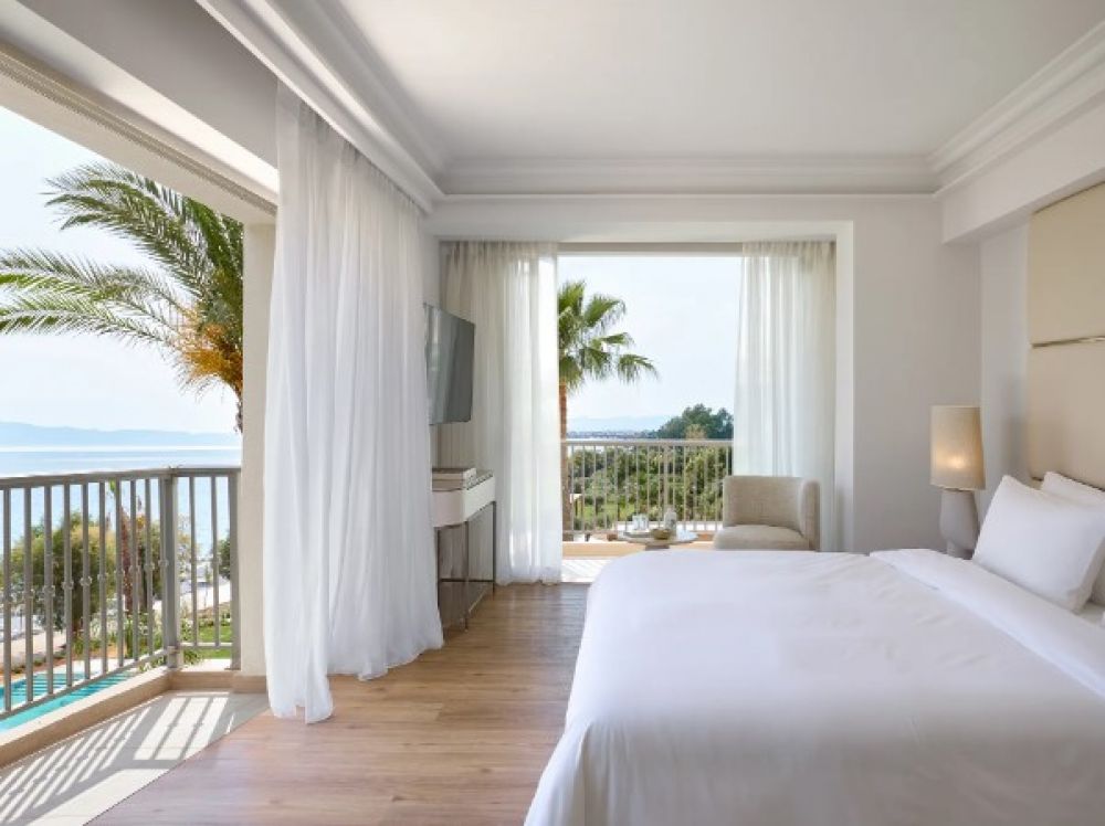 Deluxe Suite Sea Front, Grecotel Filoxenia Hotel 4*