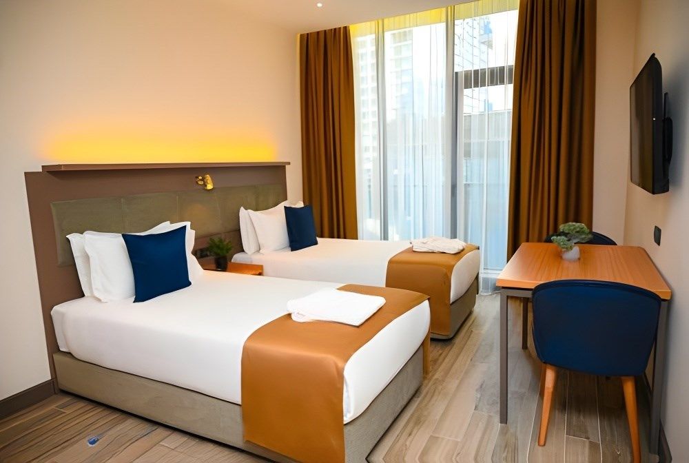 Family Room with Balcony (Connecting), New Wave Apart 