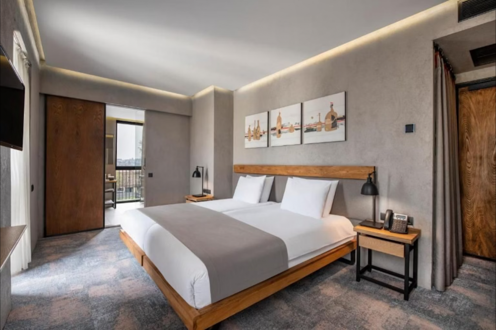 Corner Suite, Iota 5*