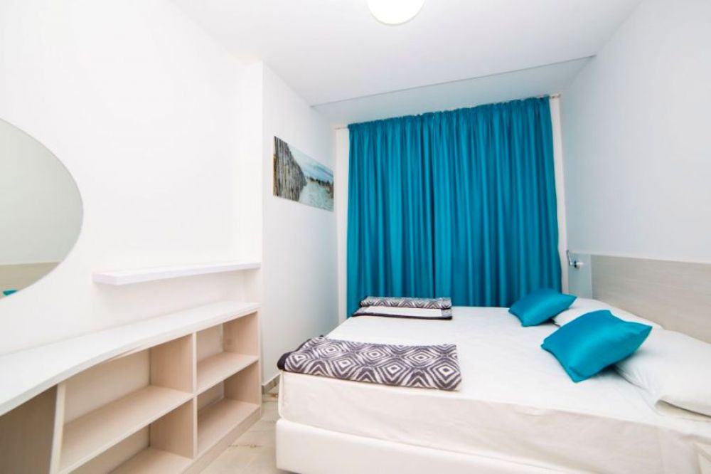 APP 06 Sea View Two bedrooms VII floor, Obala Aura 4*