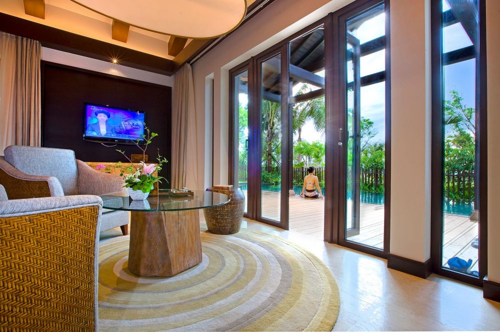 Premier One-Bedroom villa with private pool and ocean view, Hainan Narada Resort & Spa Perfume Bay - All Villas 5*