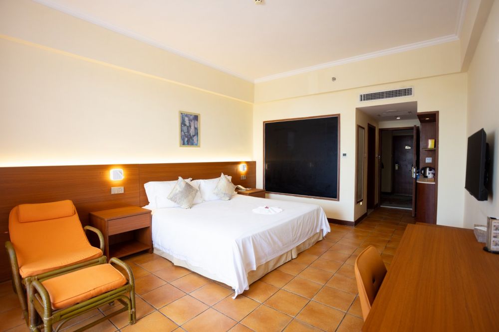 Elegant Sea View Room, Golden Palm Resort 4*