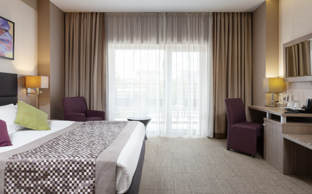 Стандартный номер с одной двуспальной кроватью, Mirotel Resort & Spa 5*