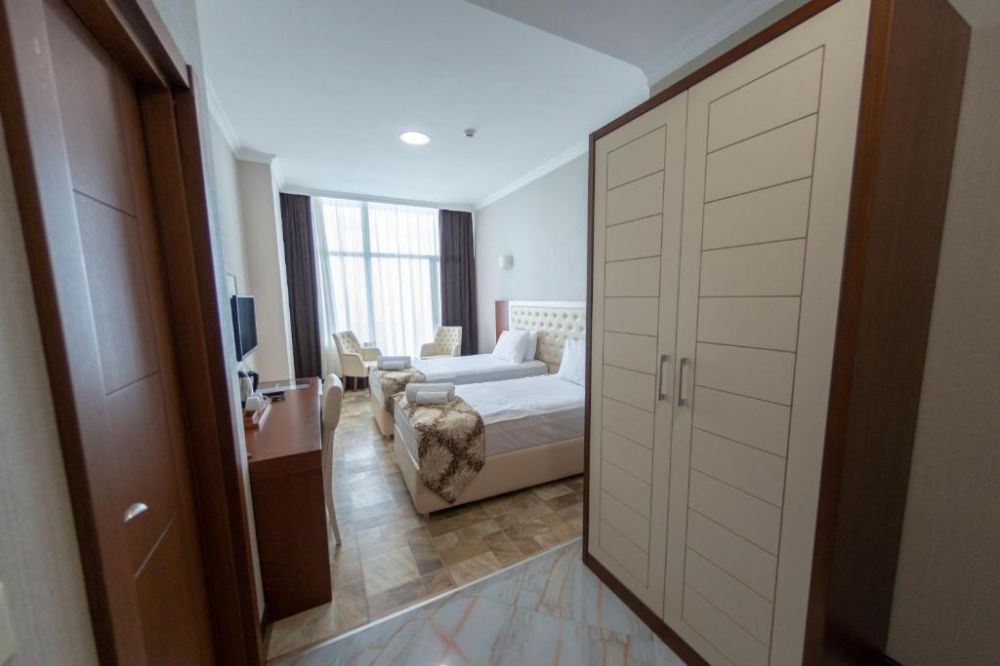 Standard, Era Palace Kvariati 4*