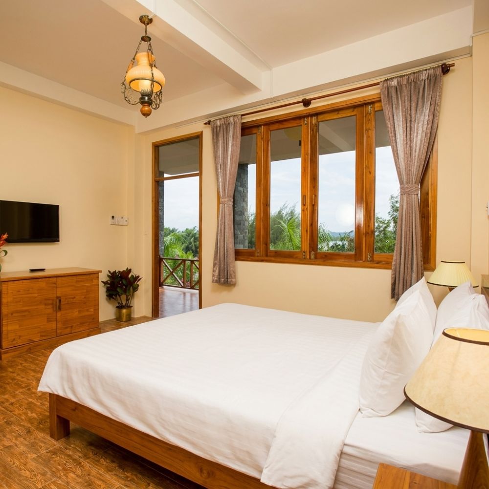 Tropical Double Room, Milana Beach Resort & Spa Phu Quoc 4*