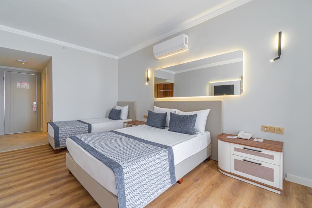 Standard, Q Ella Beach Hotel 4*
